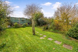 Jubilee Close, Cam, Dursley