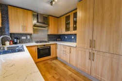 Jubilee Close, Cam, Dursley