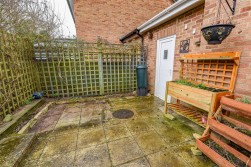 Jubilee Close, Cam, Dursley