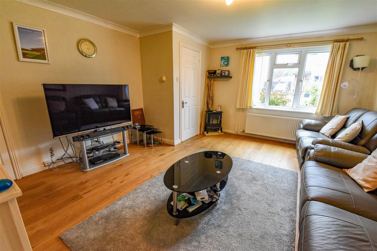 Jubilee Close, Cam, Dursley