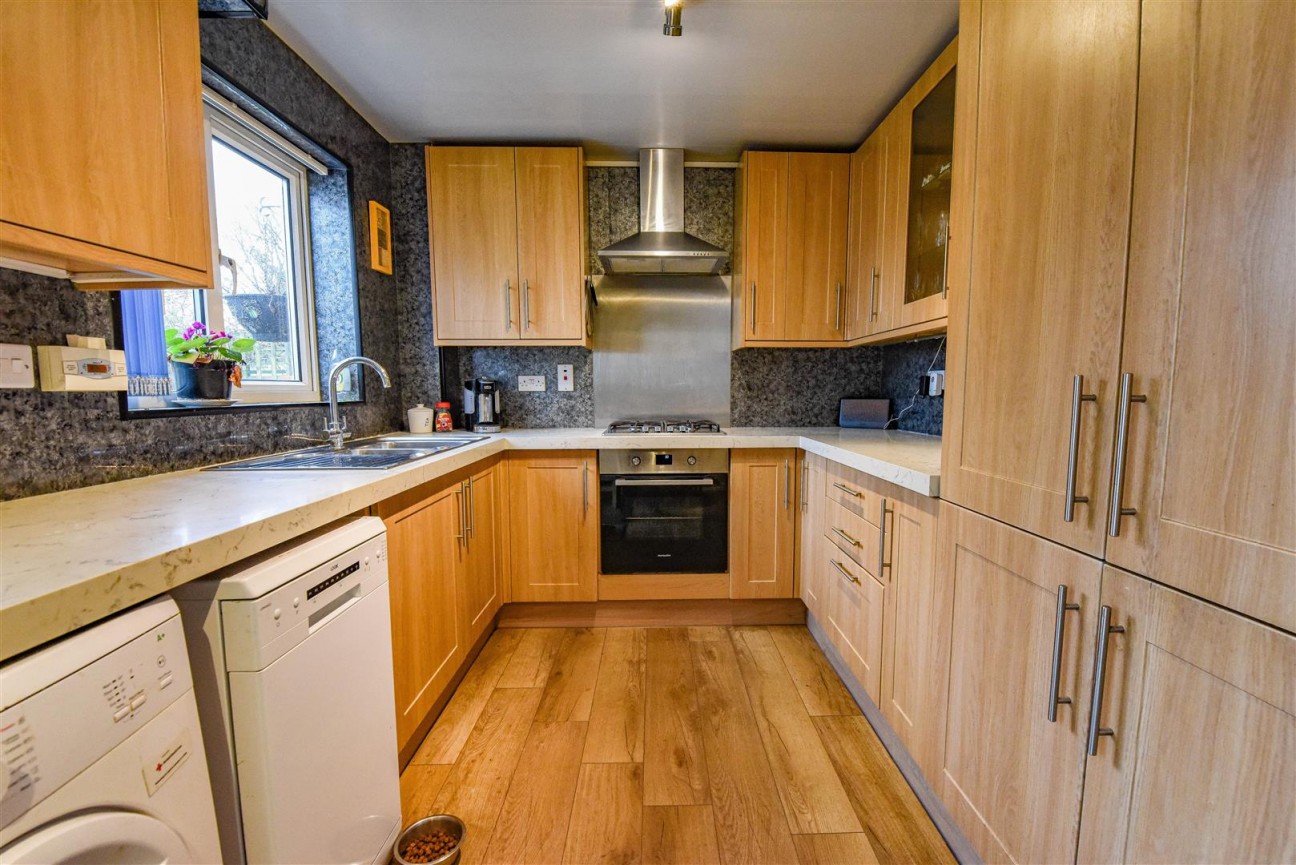 Jubilee Close, Cam, Dursley