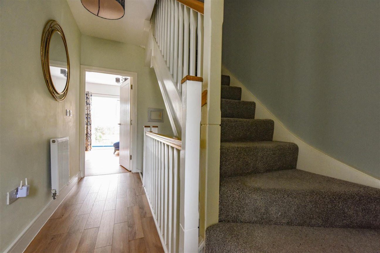 Wyatt Close, Dursley