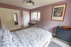 Wyatt Close, Dursley