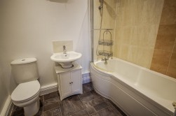 Flat 2, 1a Oldminster Road