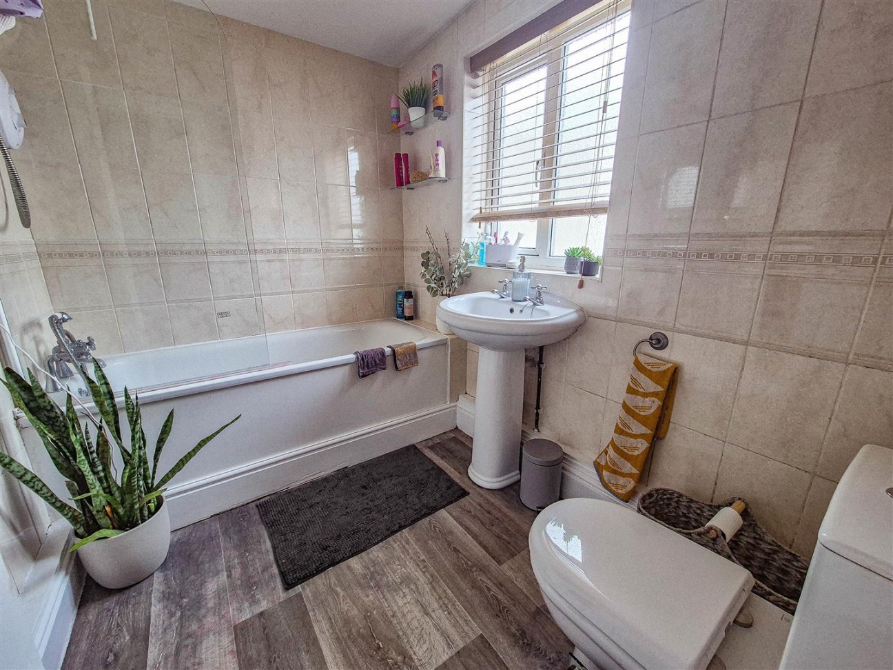 Cambridge Avenue, Dursley