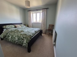 Lister Road, Dursley