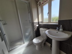 Lister Road, Dursley