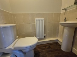 Lister Road, Dursley