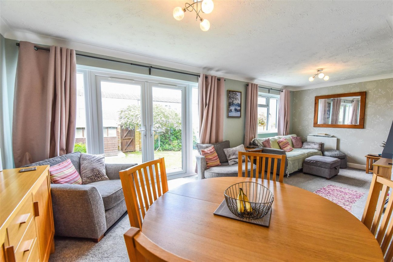 Thames Close, Charfield, Wotton-Under-Edge