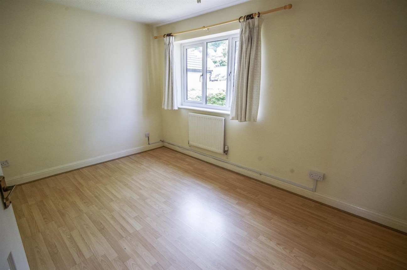 Weavers Close, Dursley