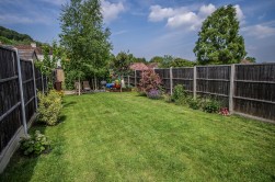 Olive Grove, Dursley