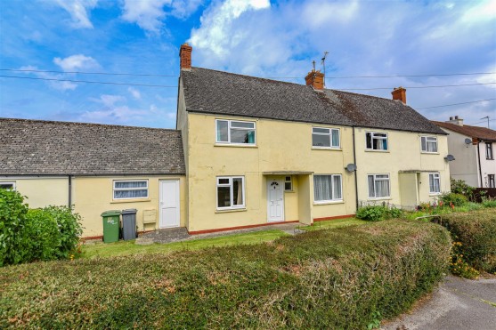 Draycott Crescent, Cam, Dursley