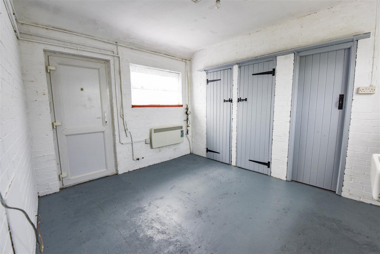 Draycott Crescent, Cam, Dursley