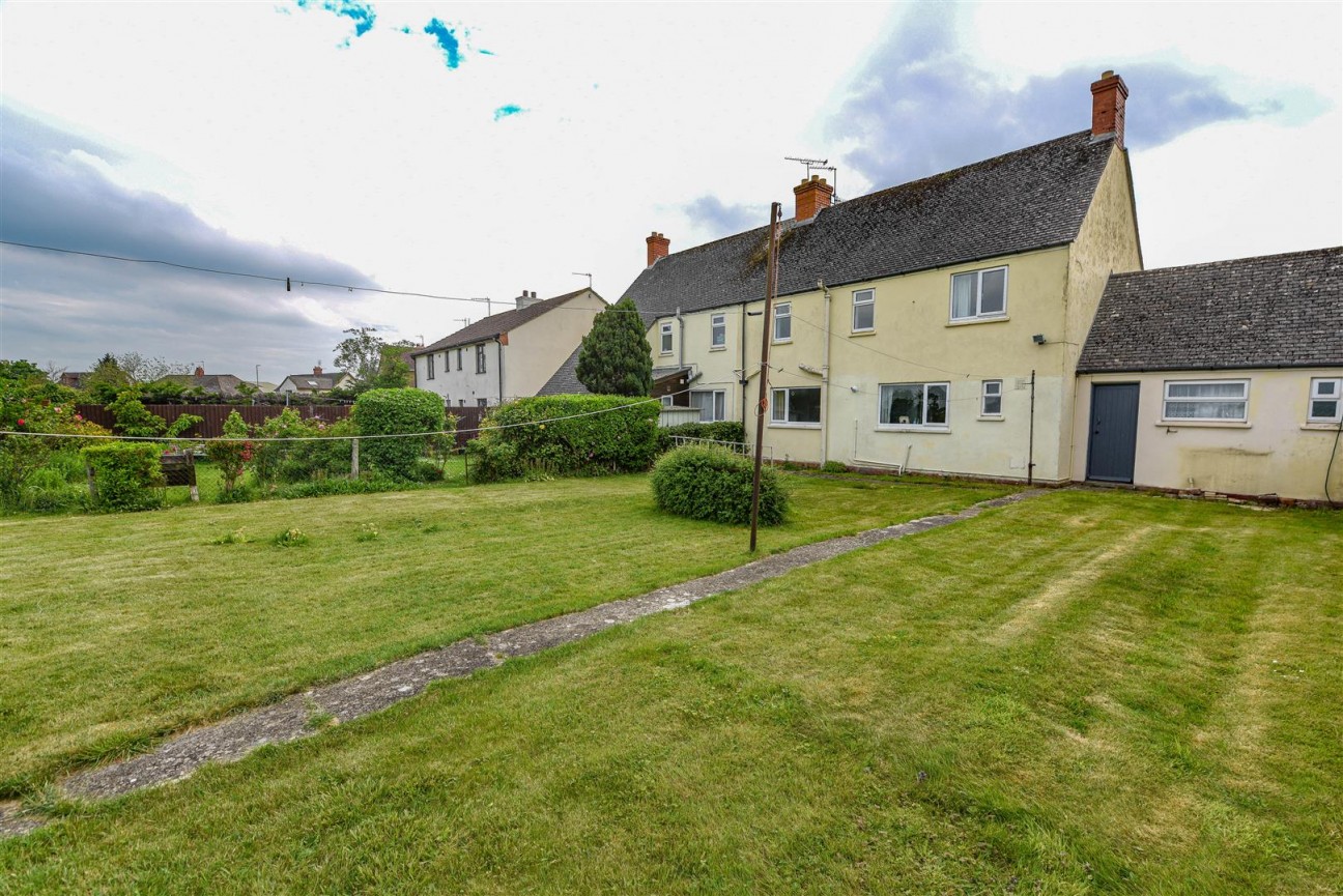 Draycott Crescent, Cam, Dursley