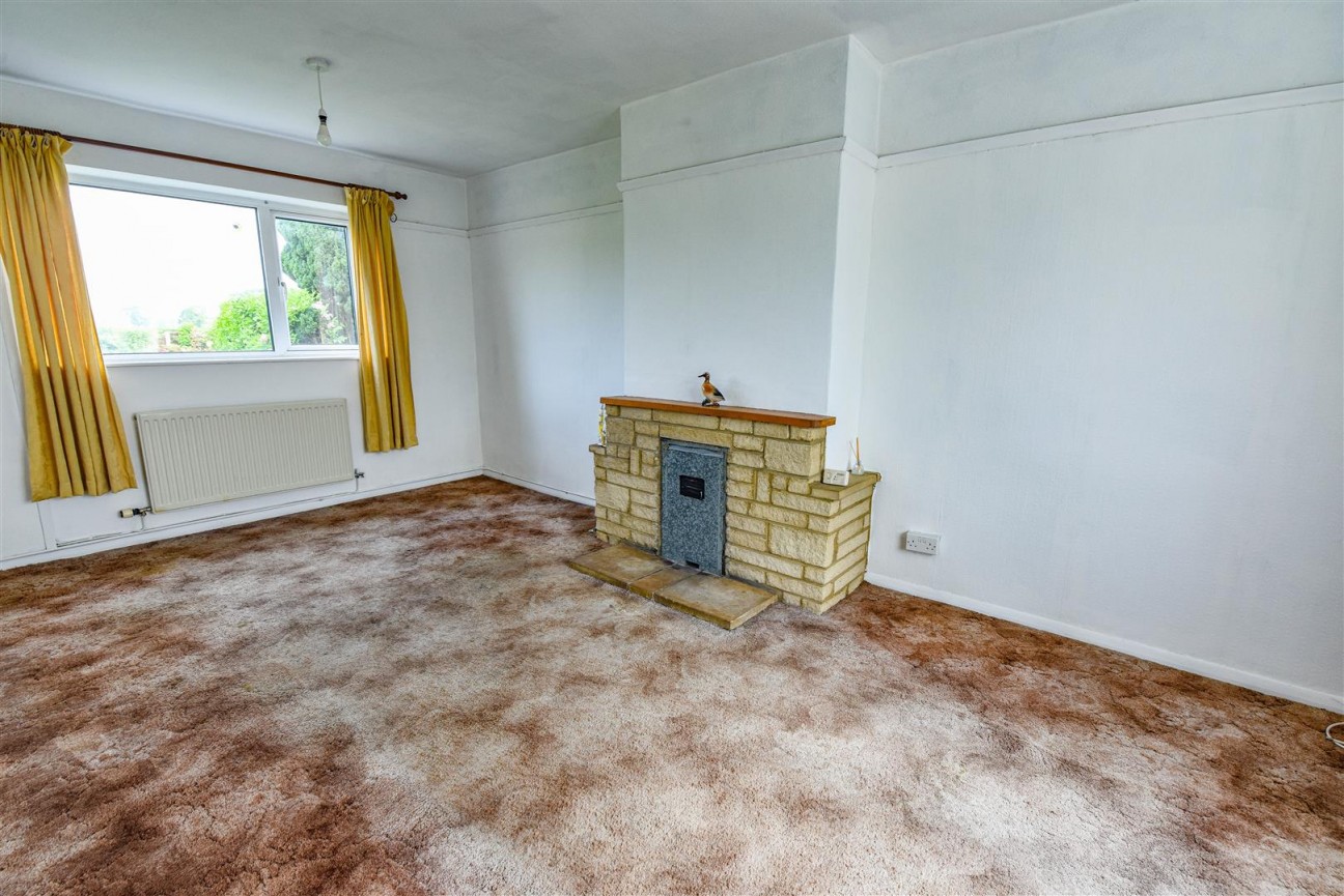 Draycott Crescent, Cam, Dursley