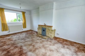Draycott Crescent, Cam, Dursley