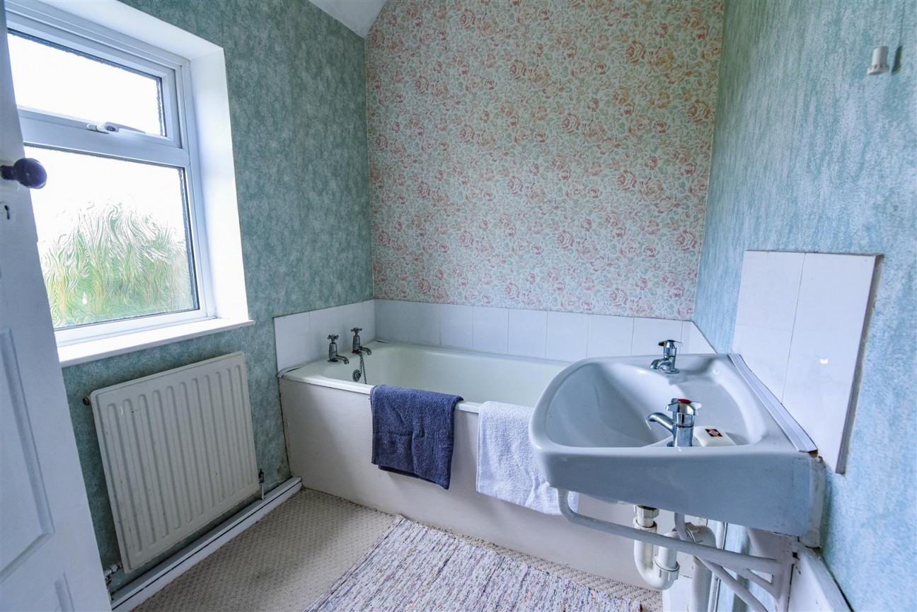 Draycott Crescent, Cam, Dursley