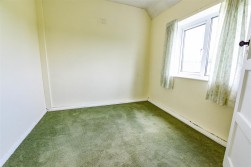 Draycott Crescent, Cam, Dursley