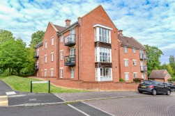 Alexandra Close, Dursley
