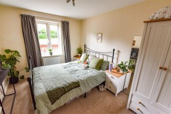 Alexandra Close, Dursley