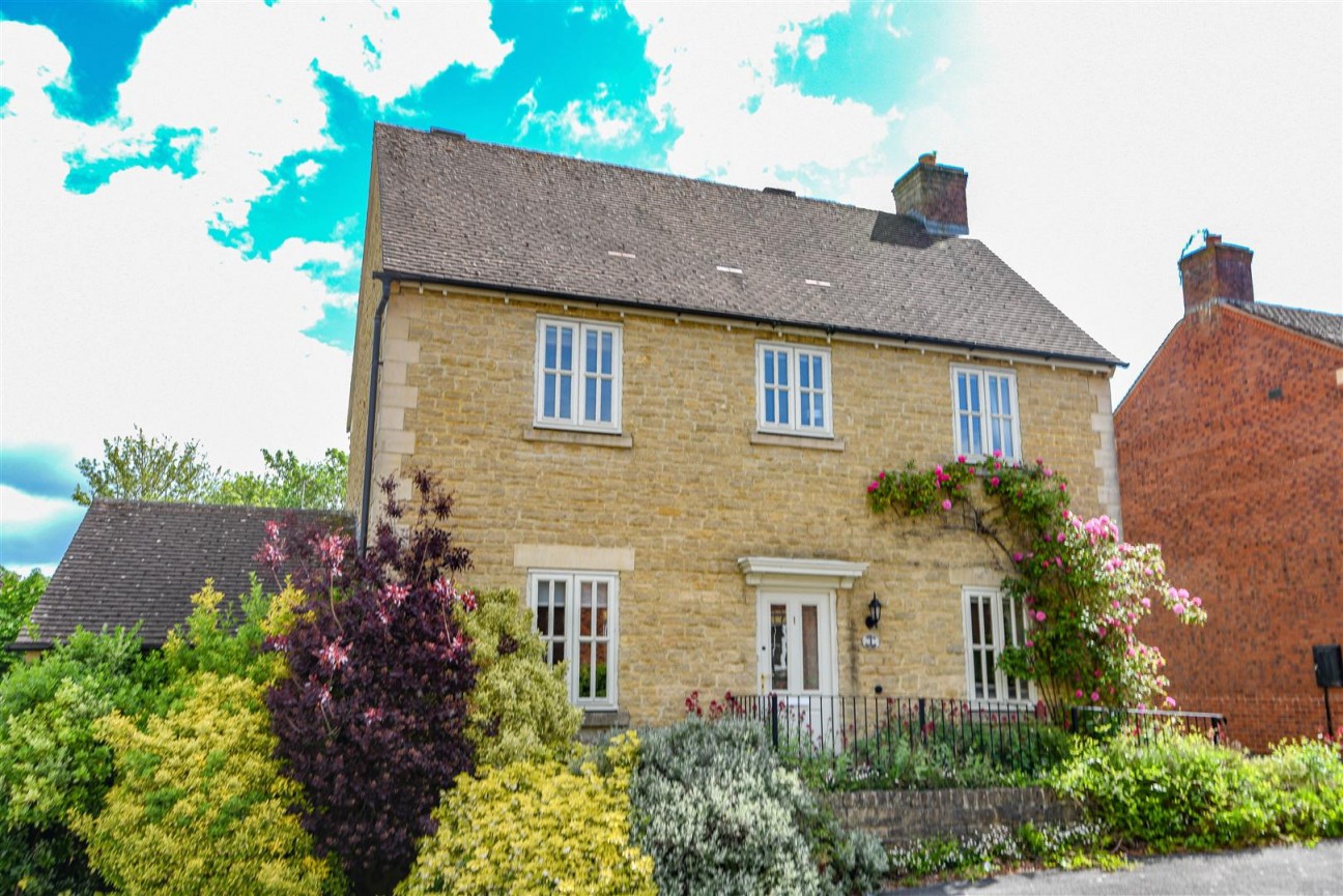 Downham View, Dursley