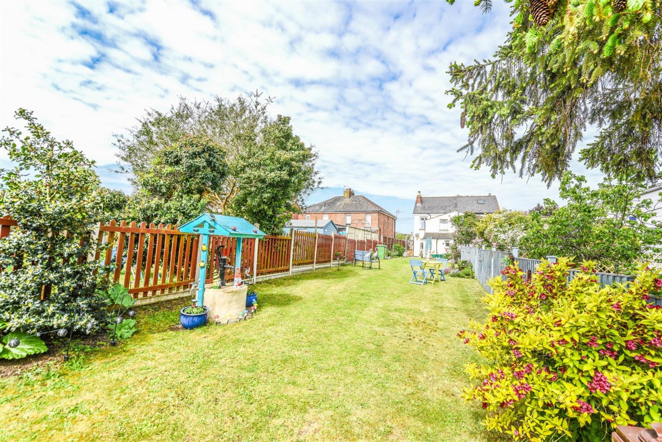 Draycott, Cam, Dursley