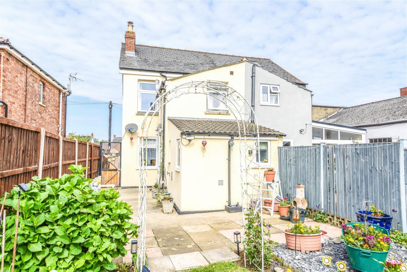 Draycott, Cam, Dursley