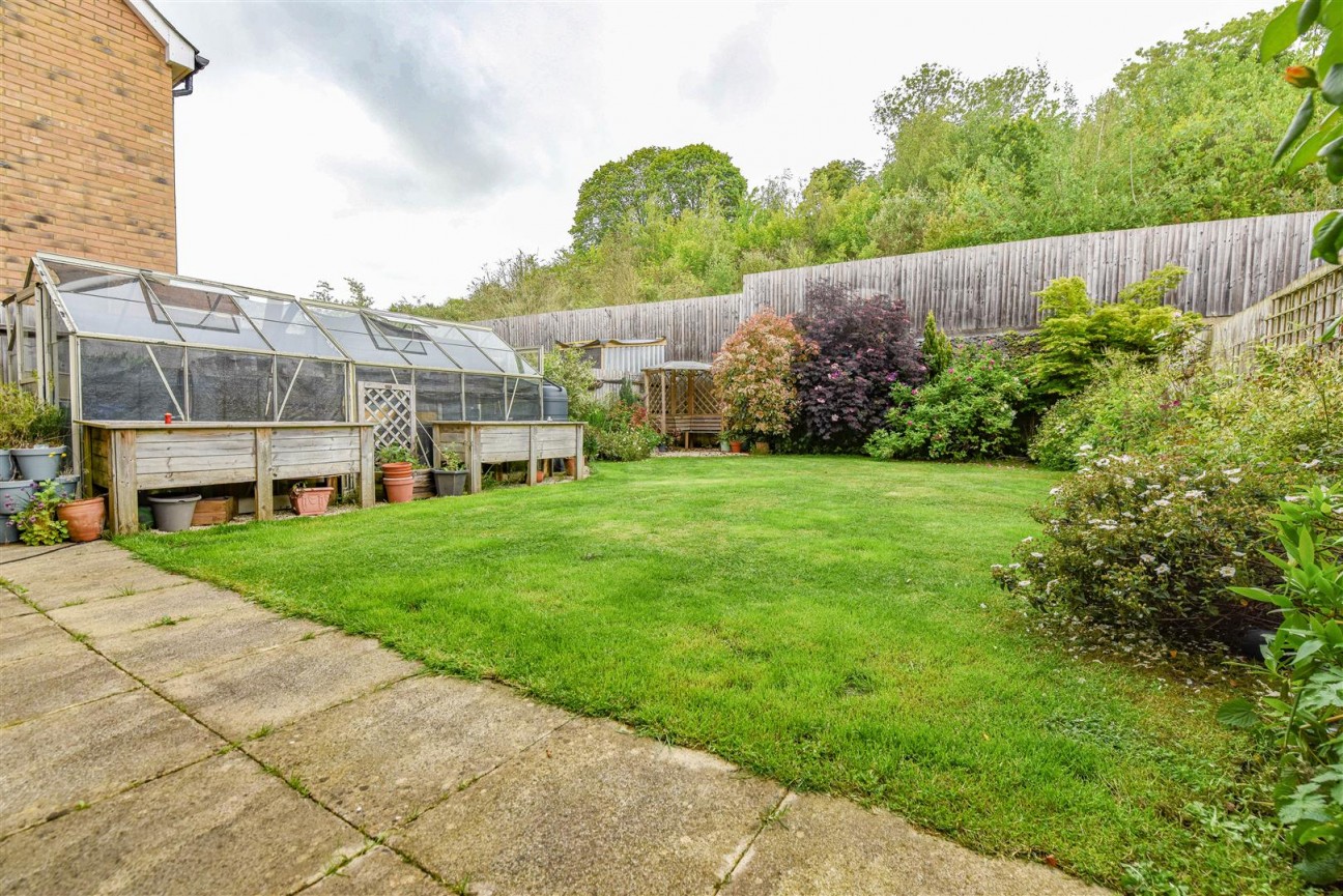 Budding Way, Dursley