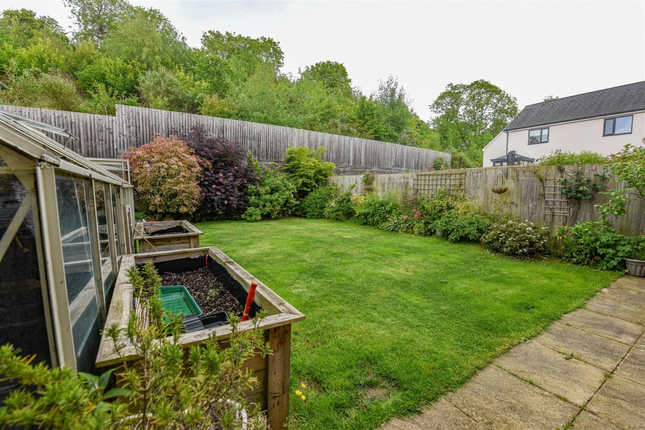 Budding Way, Dursley