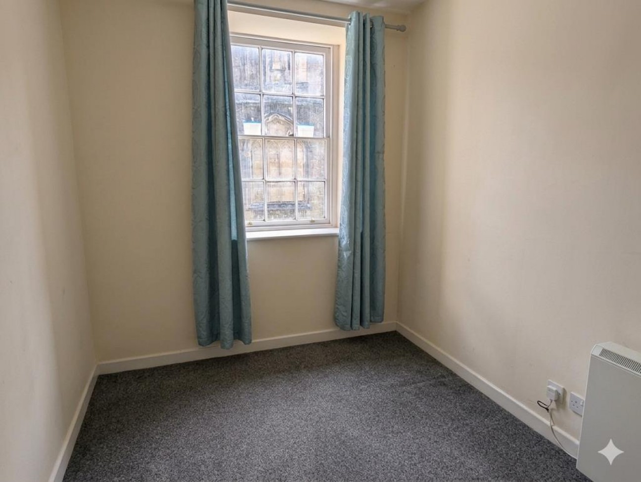 Flat 2, 12 Long Street, Dursley