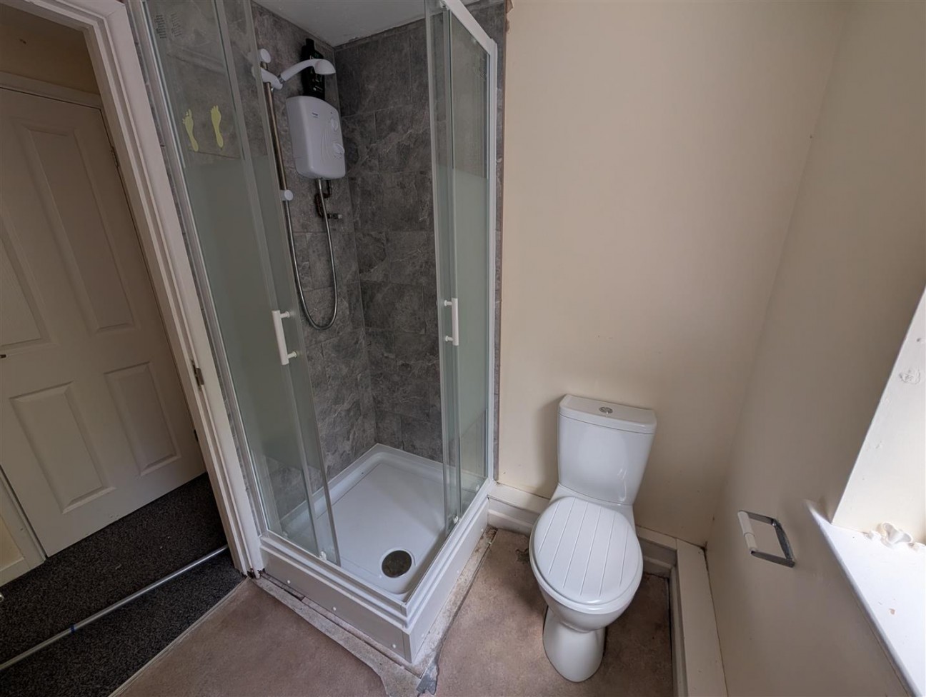 Flat 2, 12 Long Street, Dursley