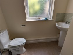Flat 2, 12 Long Street, Dursley