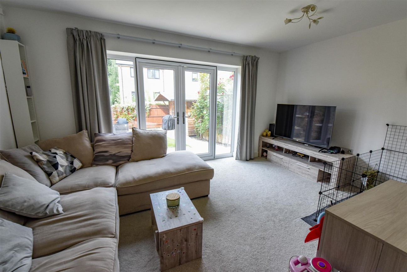 Lister Road, Dursley
