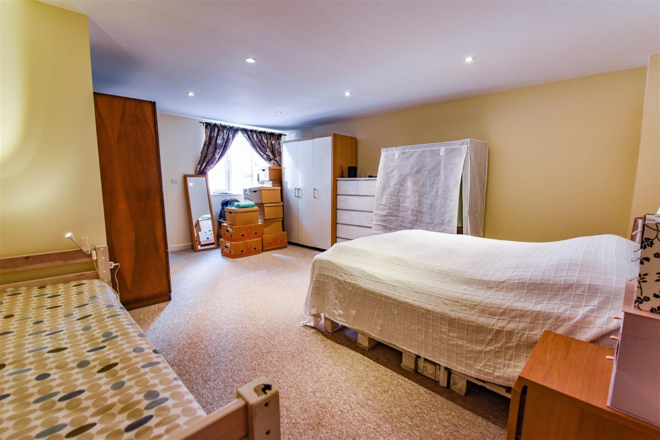 Phelps Mill Close, Dursley