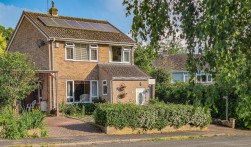 St. Georges Close, Cam, Dursley