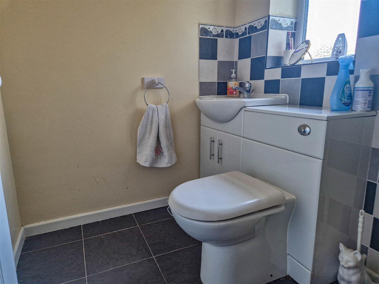 St. Georges Close, Cam, Dursley
