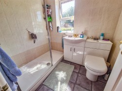 St. Georges Close, Cam, Dursley