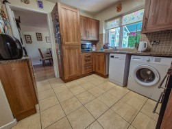St. Georges Close, Cam, Dursley