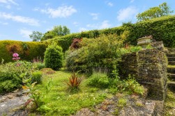 Lambsdowne, Dursley