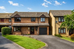 Jubilee Close, Cam, Dursley