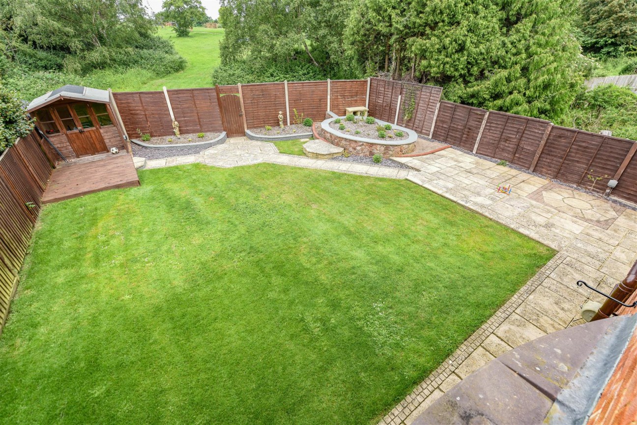 Jubilee Close, Cam, Dursley