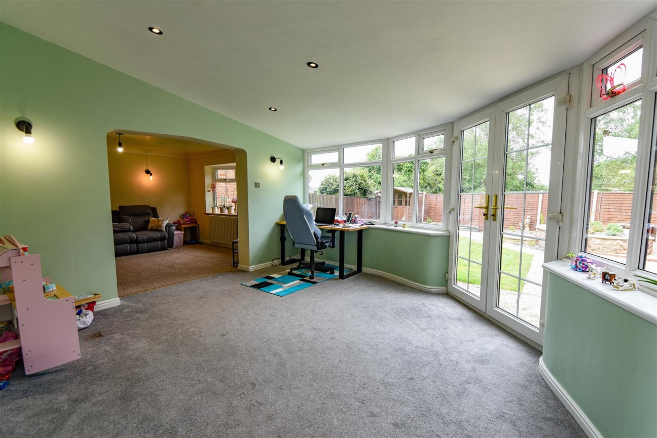 Jubilee Close, Cam, Dursley