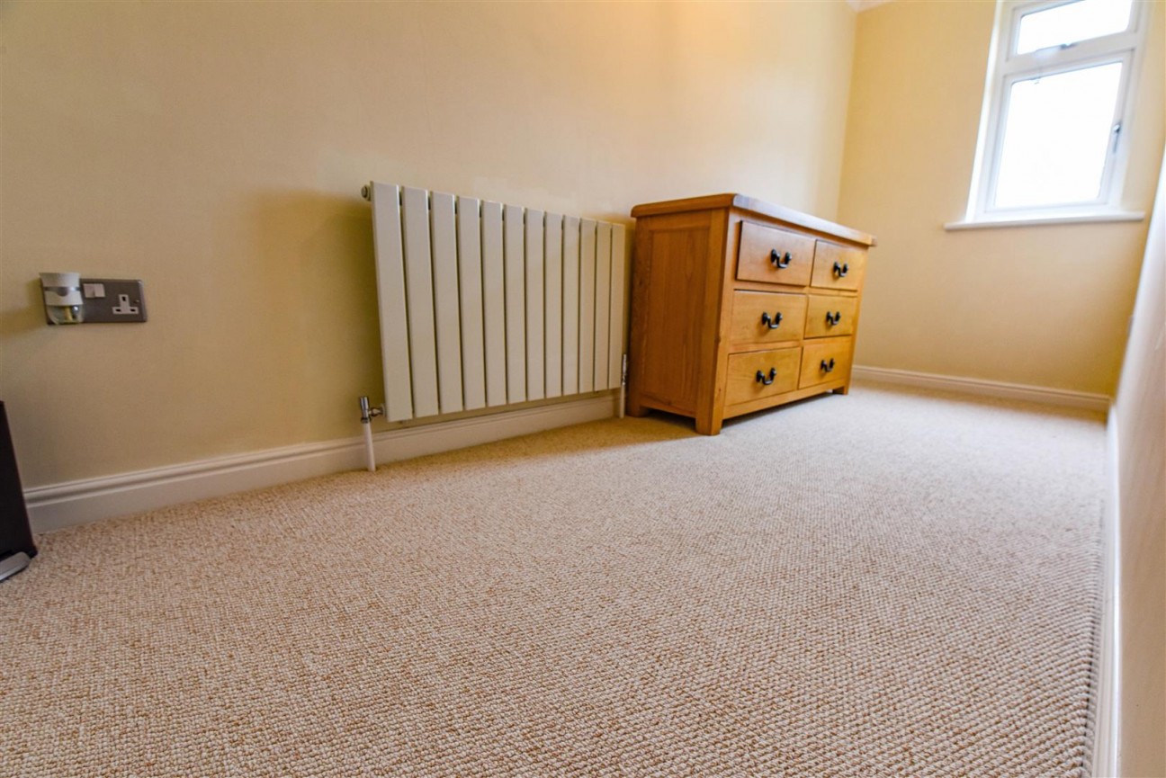 Jubilee Close, Cam, Dursley