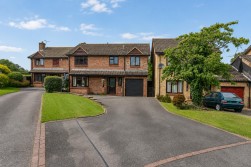 Jubilee Close, Cam, Dursley