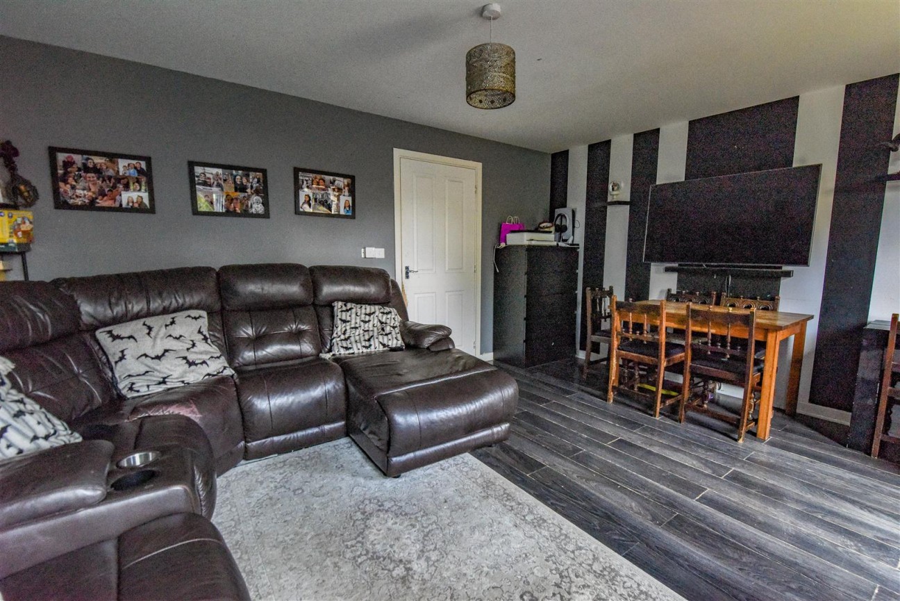 Brunel Road, Cam, Dursley