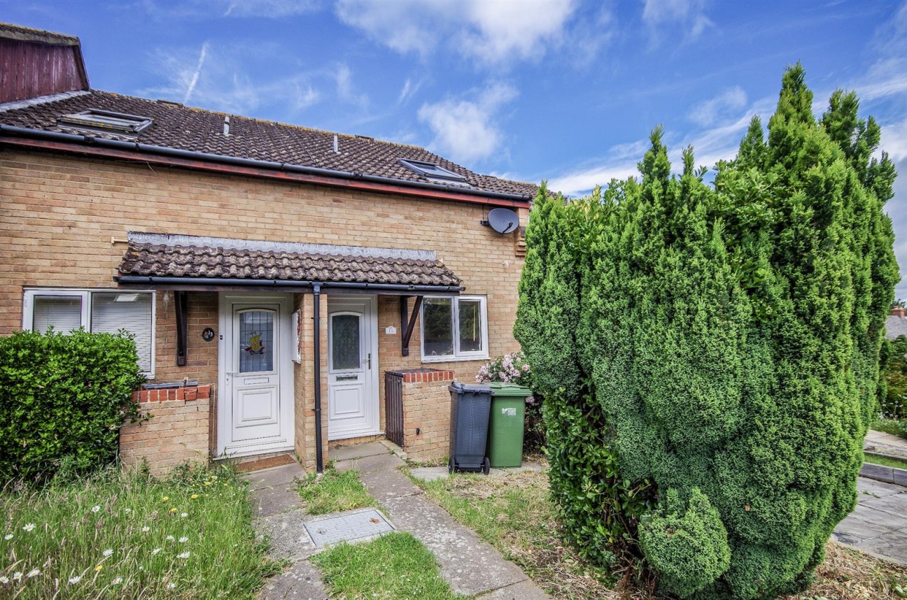 Everside Close, Cam