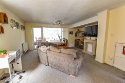 Tennyson Road, Dursley