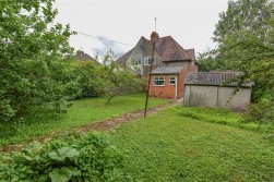 Uley Road, Dursley