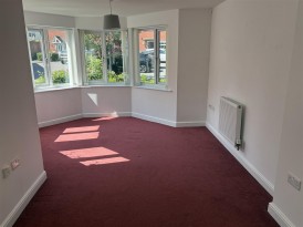 Legion Close, Dursley