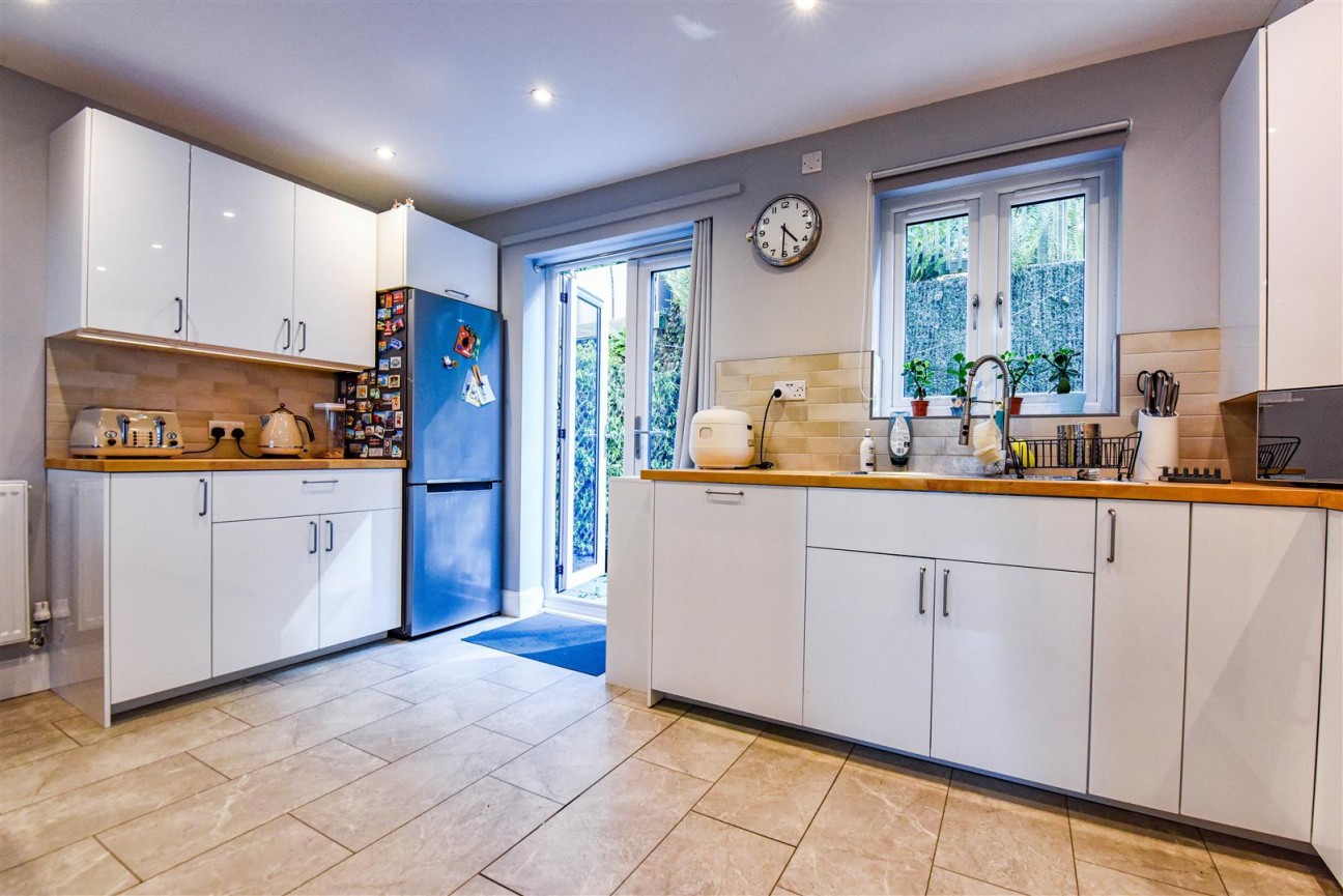 Weavers Close, Dursley